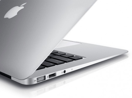 ноутбук Apple MacBook Air версии 2011