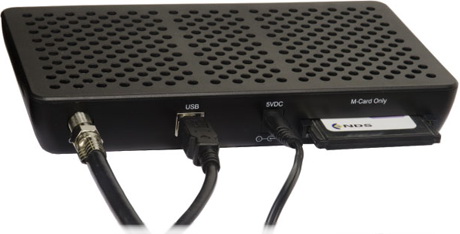 TV тюнер Hauppauge WinTV-DCR-2650 с подключенными кабелями