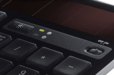 Logitech Wireless Solar Keyboard K750 – кнопка включения
