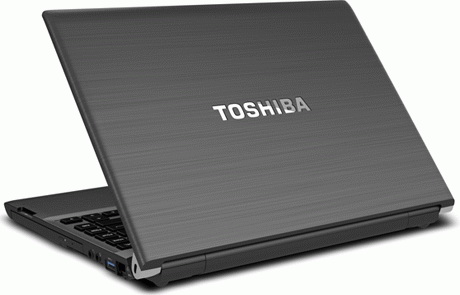 Toshiba Portege R935 – вид сзади на крышку