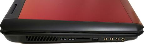 MSI GT70 Dragon Edition – левая сторона