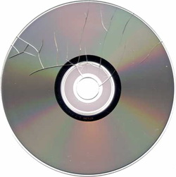 трещина на компакт диске